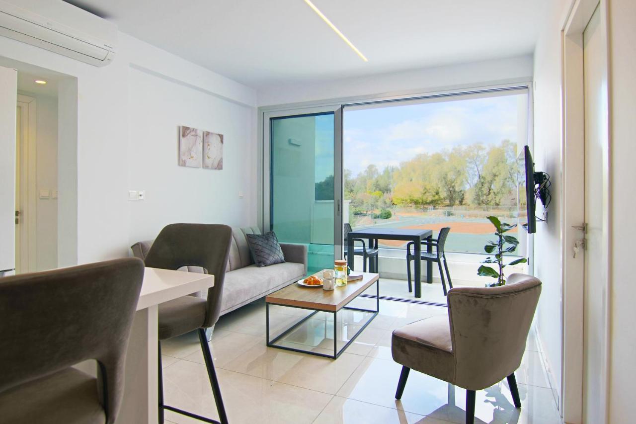 Phaedrus Living - Seaside Executive Flat Harbour 201 Lejlighed Paphos Eksteriør billede
