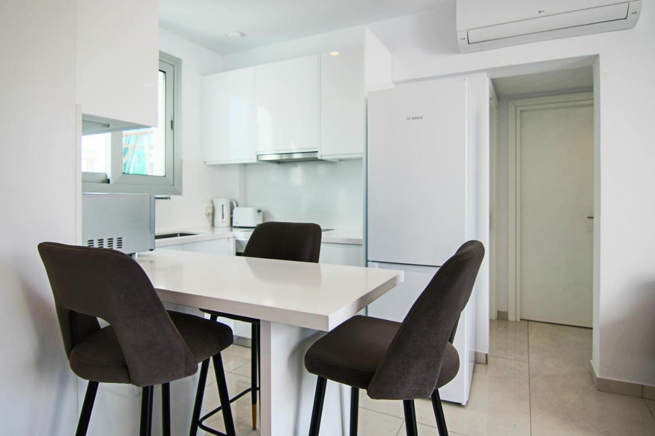Phaedrus Living - Seaside Executive Flat Harbour 201 Lejlighed Paphos Eksteriør billede